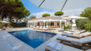 Estepona Villa mit Pool